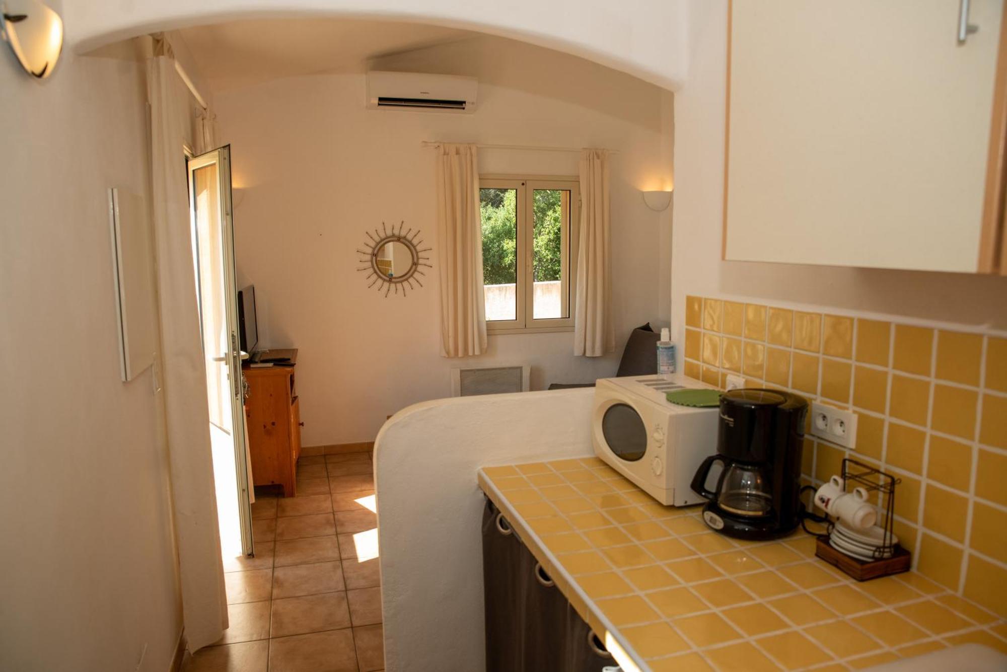 Mini Villa Independante Ideale Et Tres Bien Situee 포르토베쉬오 외부 사진